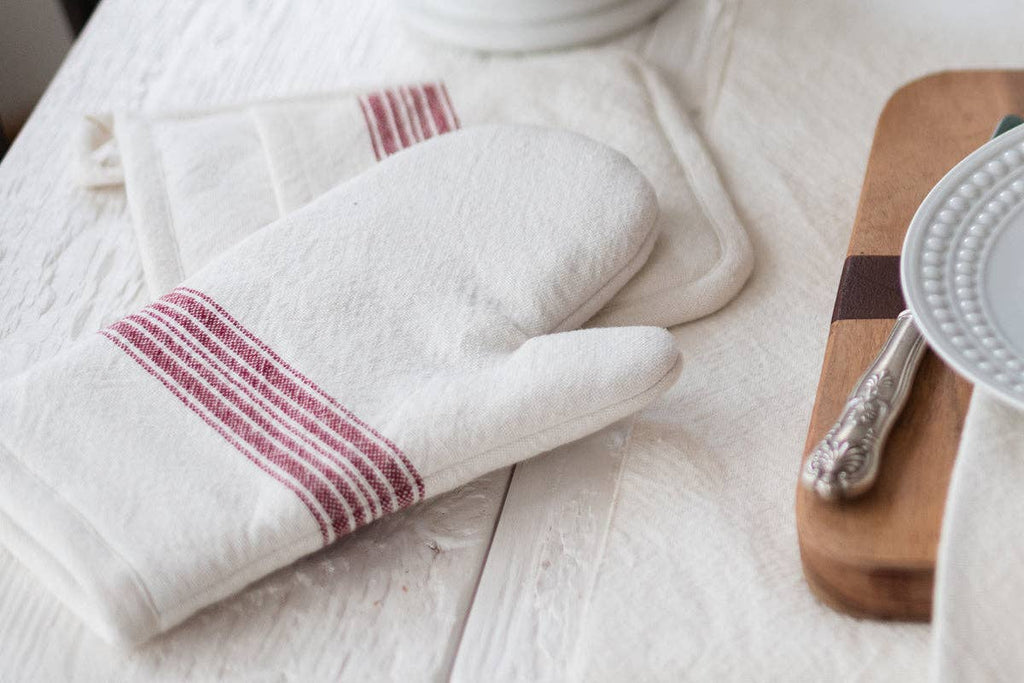 Oven Mitt, Vintage Merlot Red Stripe