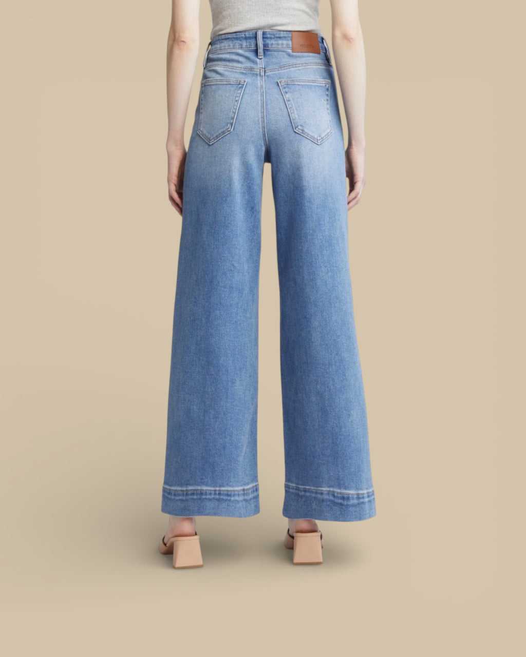 Nori Medium Wash Front Pocket Wide Leg Jean