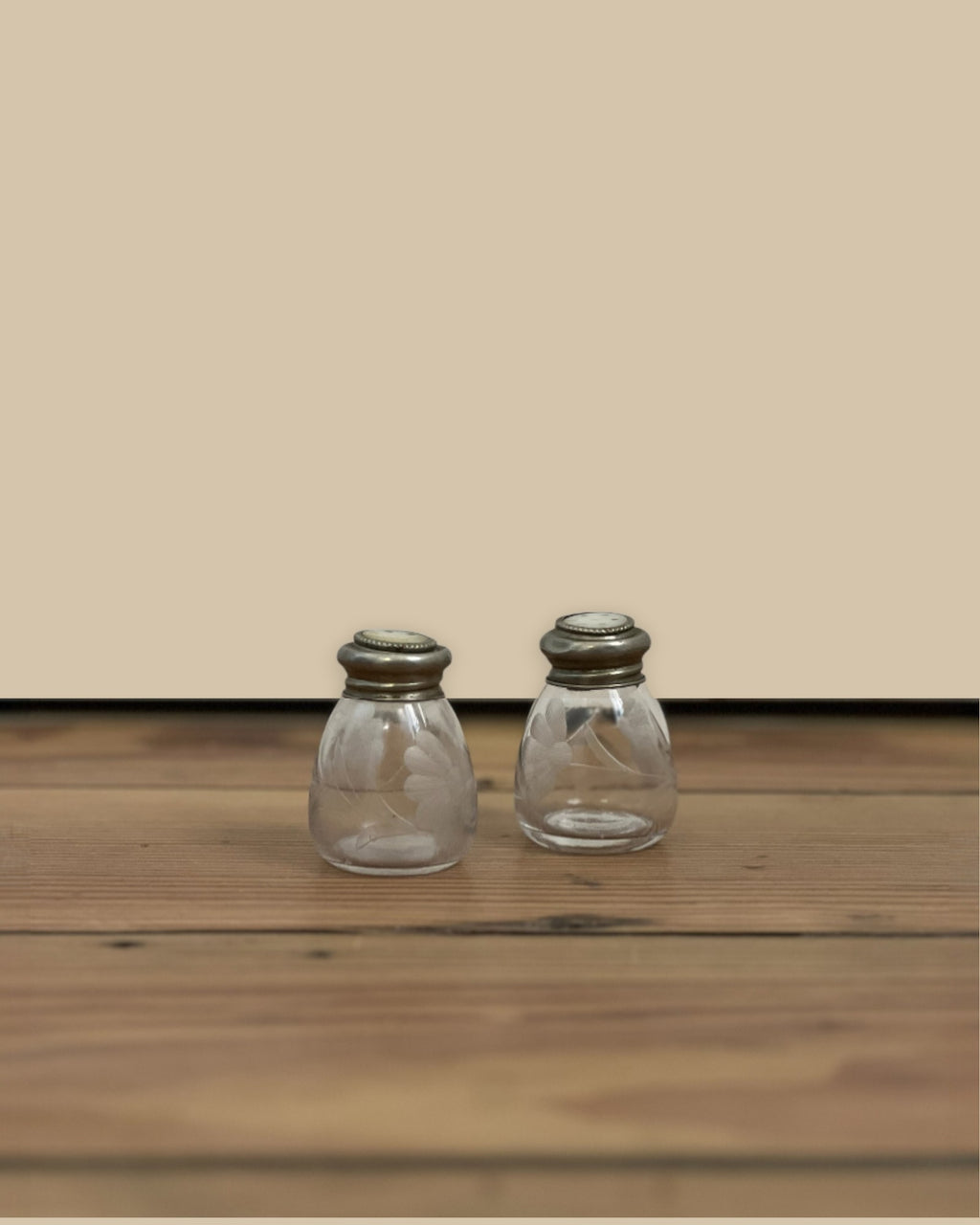 Mother of Pearl Salt + Pepper Shaker Set