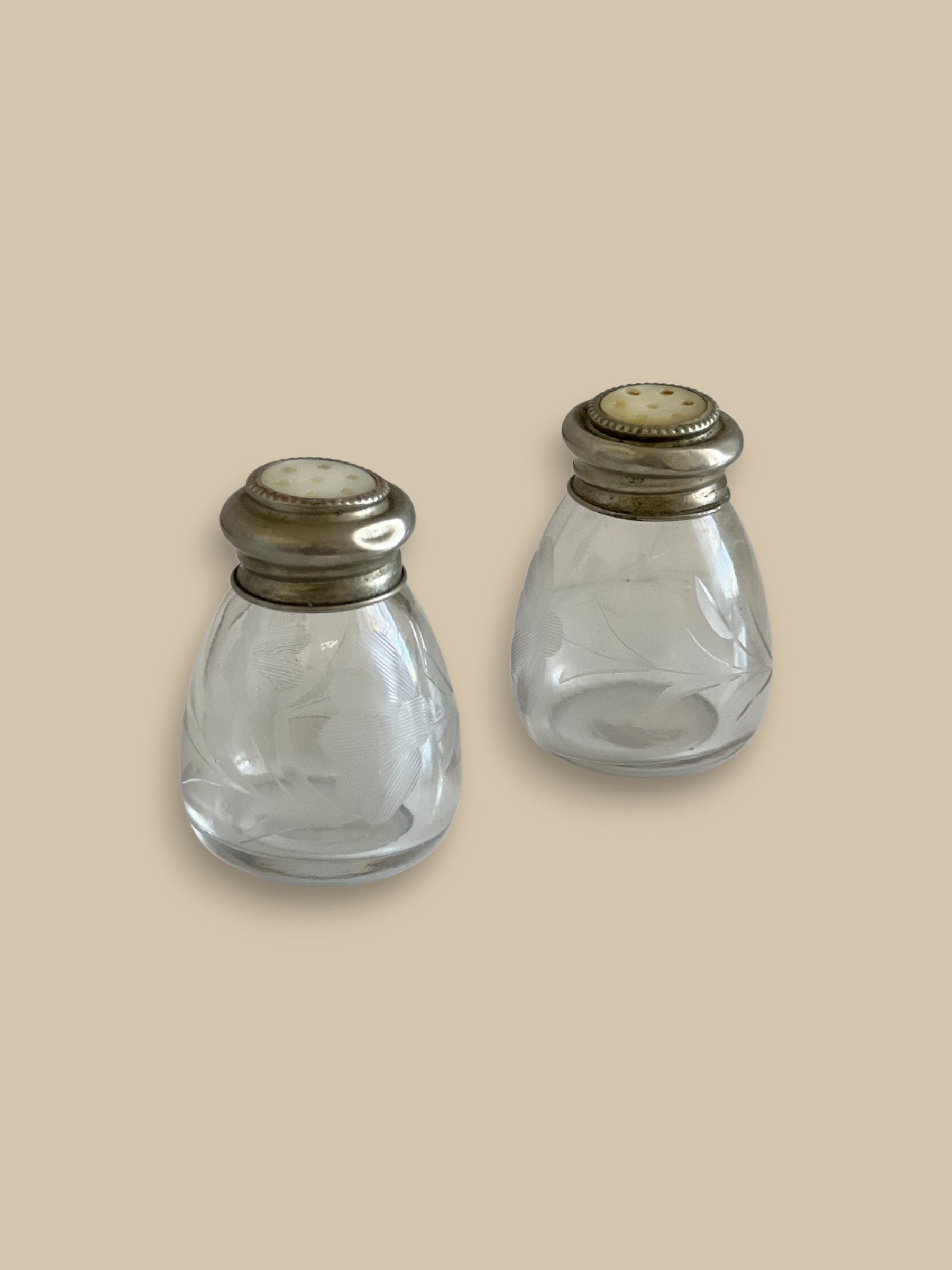 Mother of Pearl Salt + Pepper Shaker Set