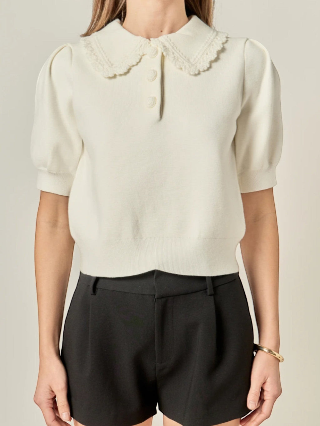 Off-White Scallop Collar Knit Top
