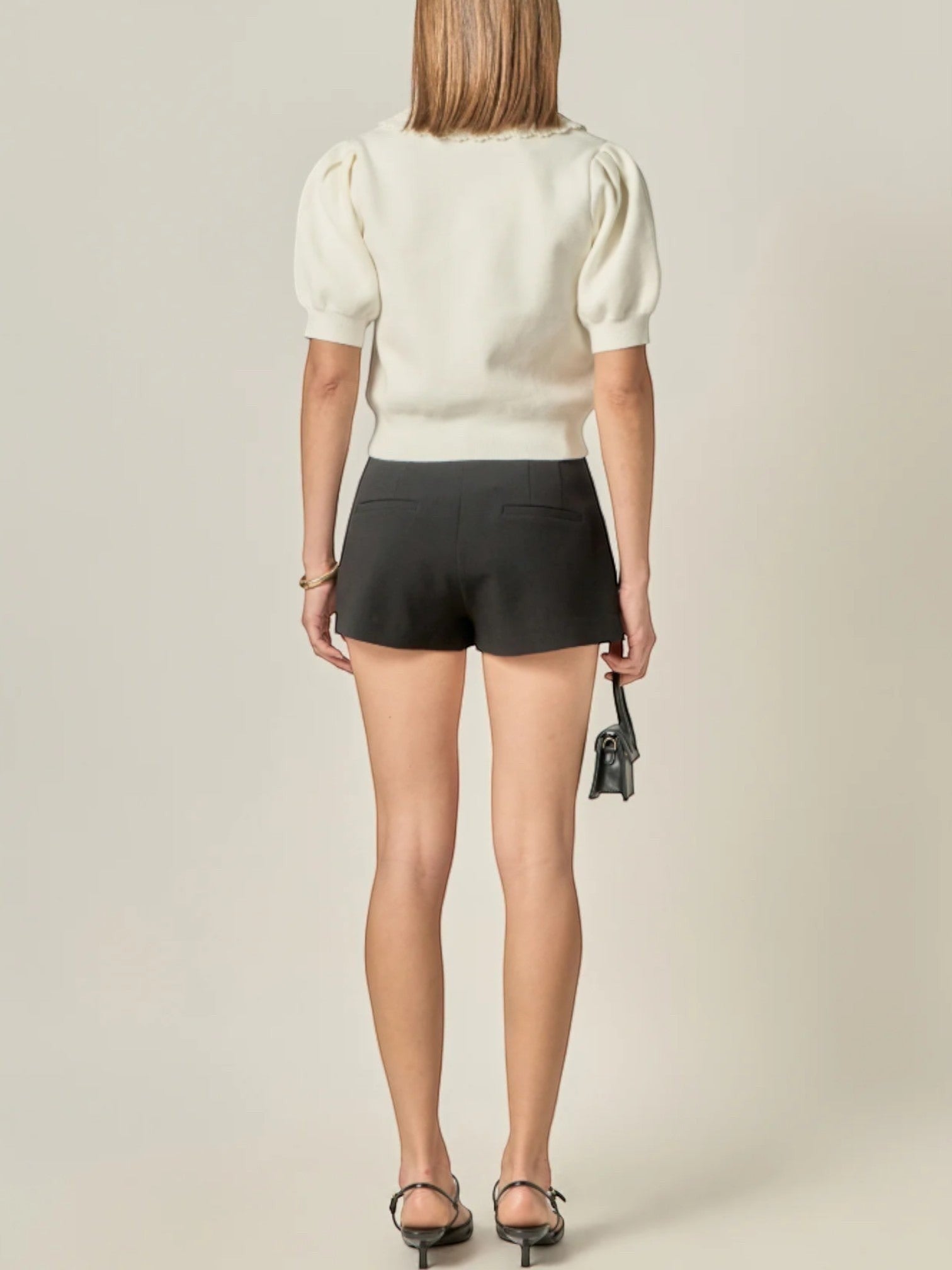 Off-White Scallop Collar Knit Top