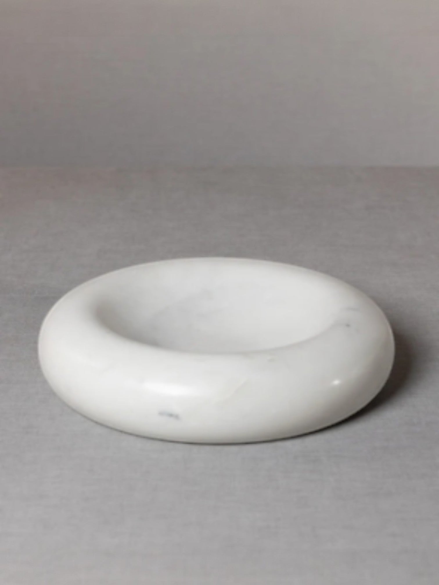 Curved Round Marble Accent Bowl