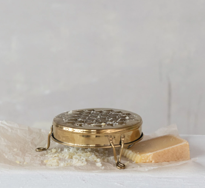 Footed Grater