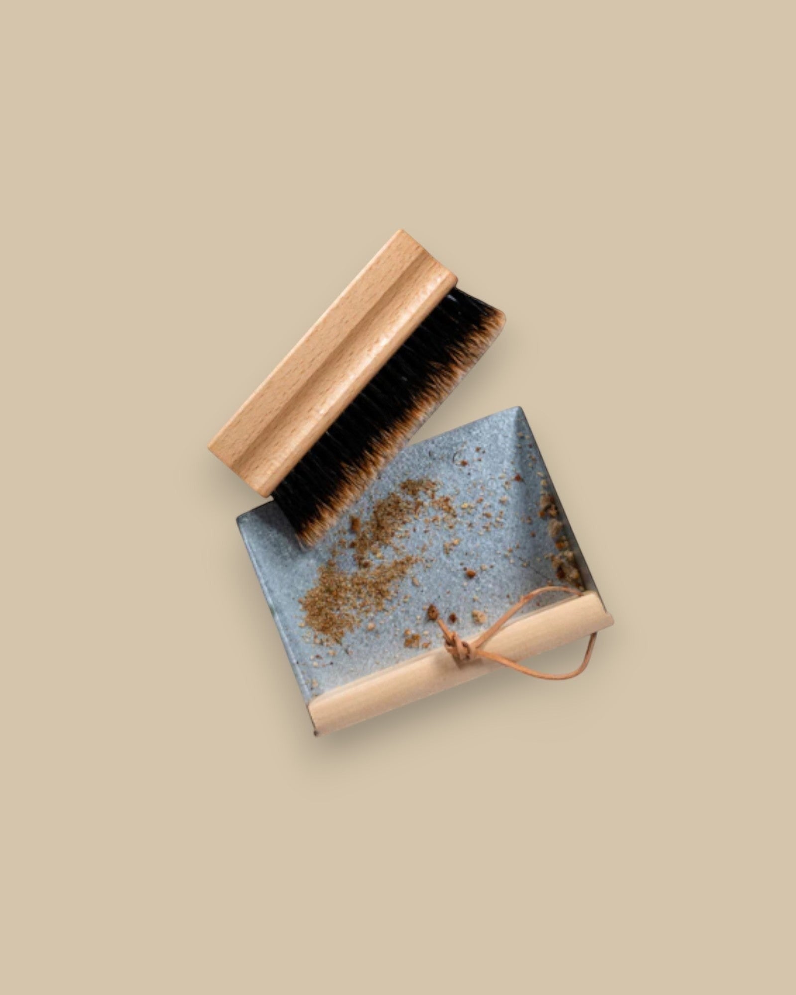 Urbana Table Brush Set