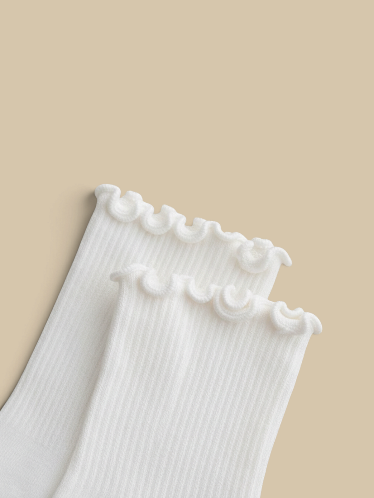 Flounce Simple Socks