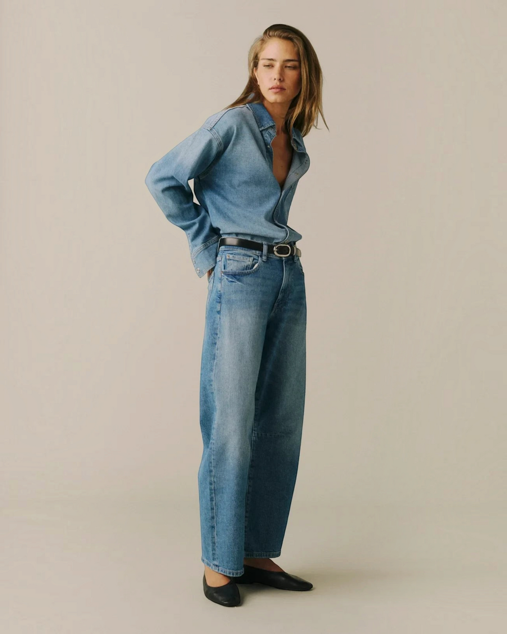 Homestyle Collective BNA mid-rise barrel jeans in Sadie medium wash denim with a relaxed curved leg silhouette
