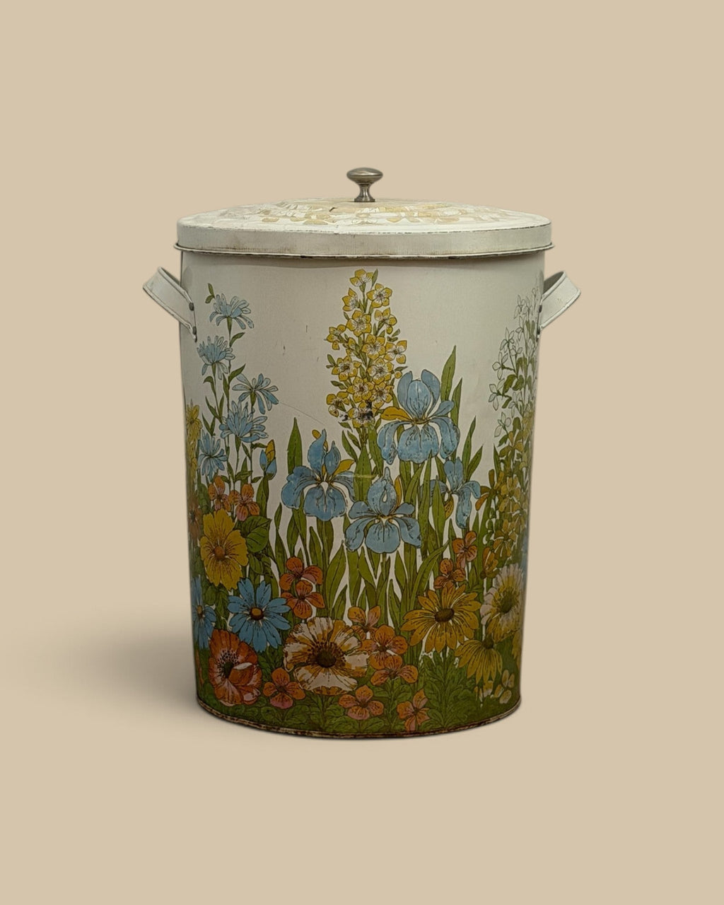 Homestyle Collective vintage 20-gallon metal garbage can with retro floral pattern and airtight lid