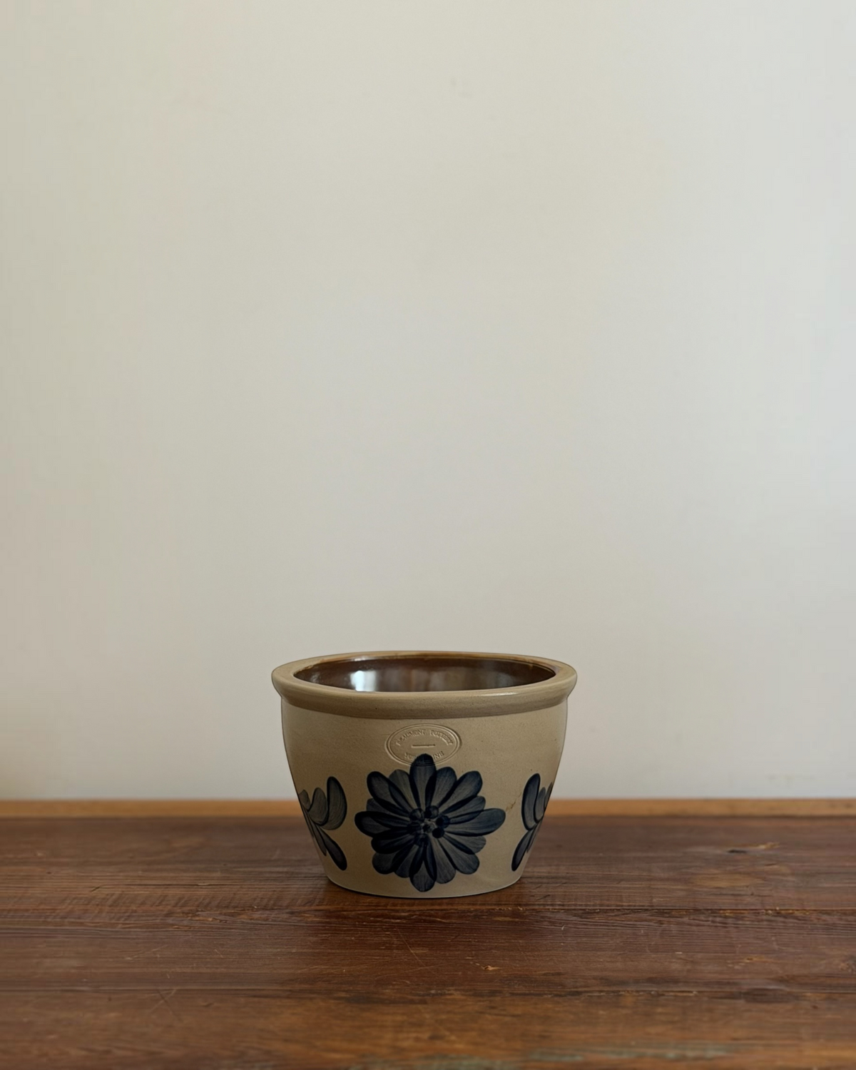 Homestyle Collective vintage Beaumont Pottery stoneware crock with hand-painted cobalt blue floral design on gray tan