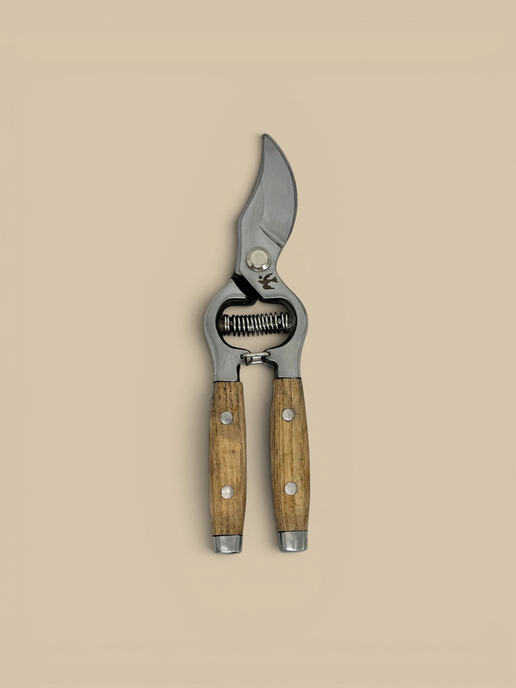 Homestyle Collective Woodland Ash Secateurs with stainless steel blades and ergonomic ash wood handles, ideal for pruning.