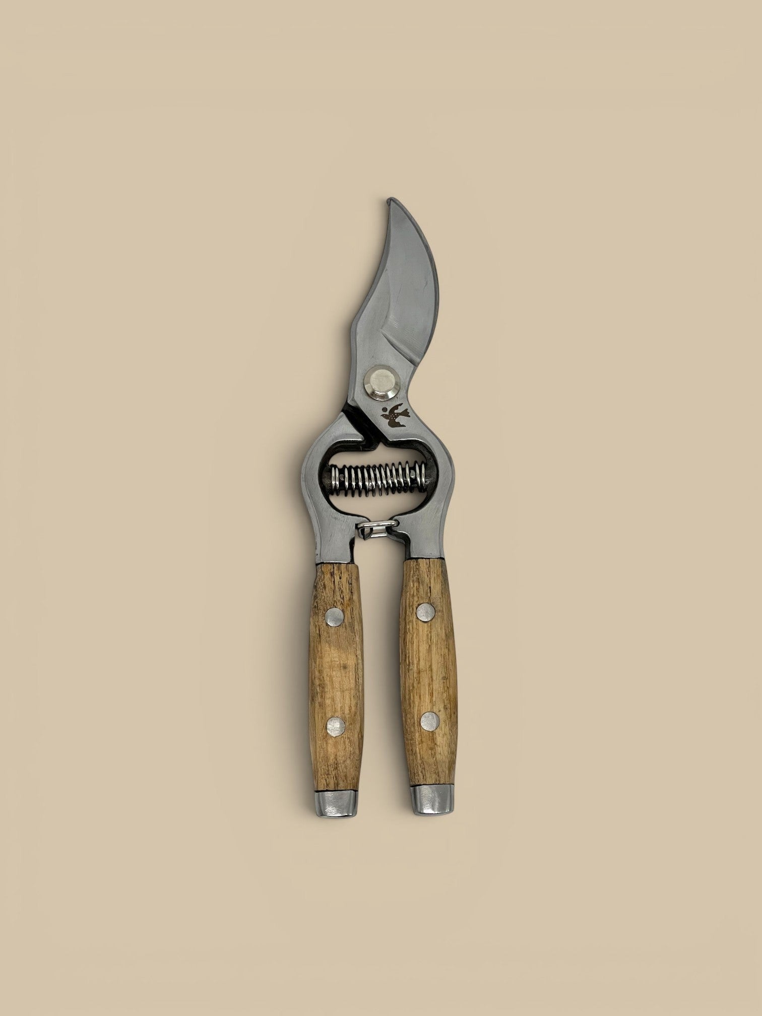 Homestyle Collective Woodland Ash Secateurs with stainless steel blades and ergonomic ash wood handles, ideal for pruning.